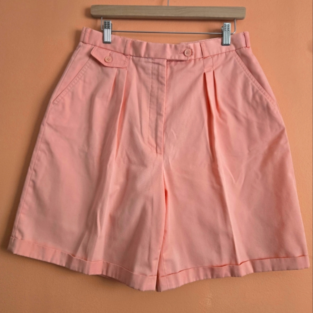Vintage pink Tabi International shorts